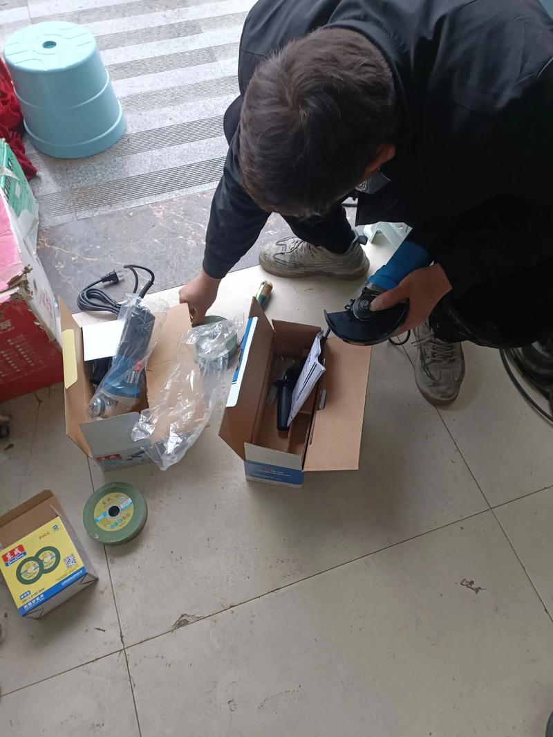 喜剧表演的魅力:笑中带泪的文化盛宴